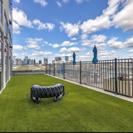 Spacious Castle W Gym Pool Free Parking I Walk To Dowtown N Broadway Nashville Exterior foto